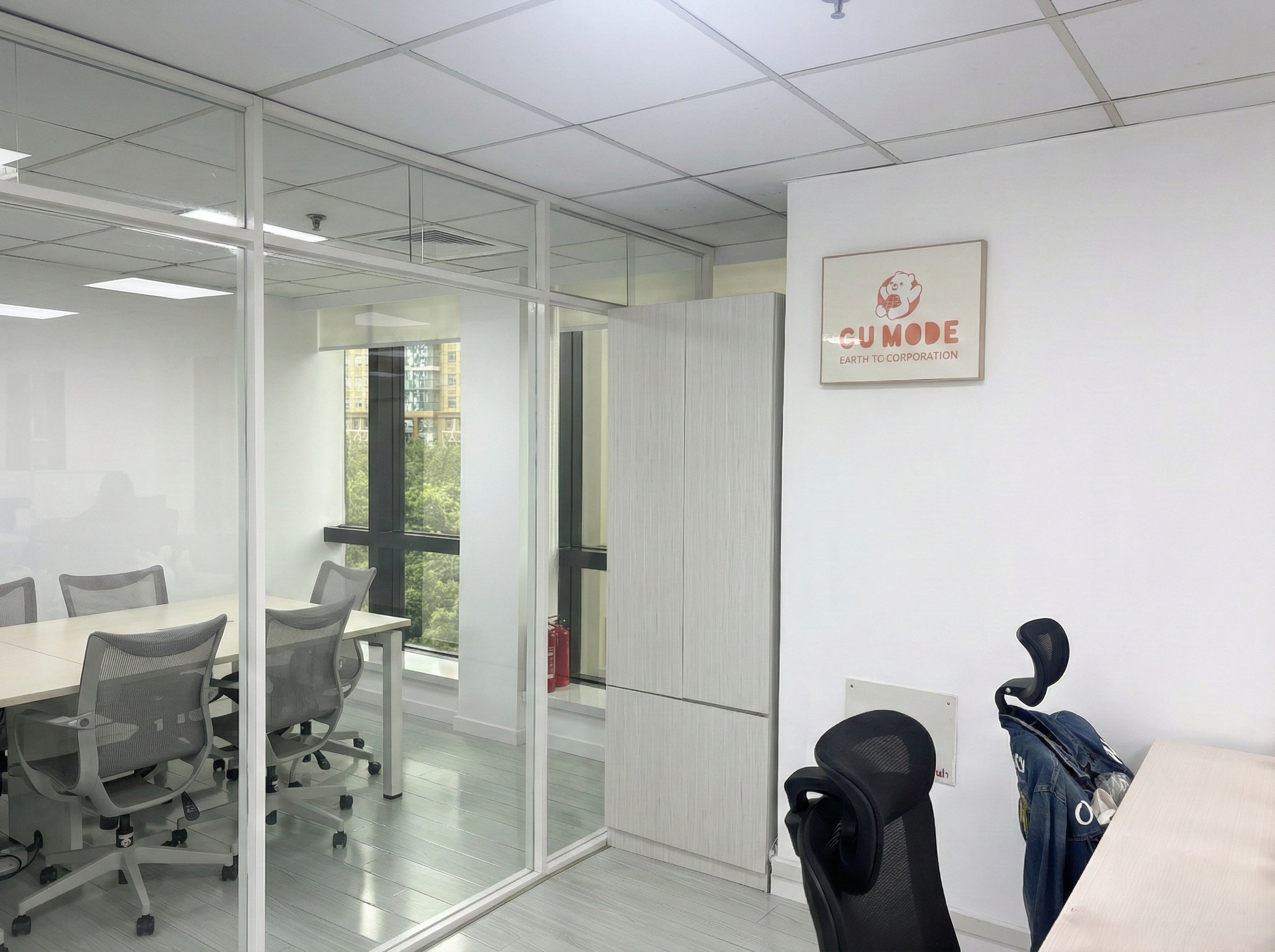 新オフィスの内観写真